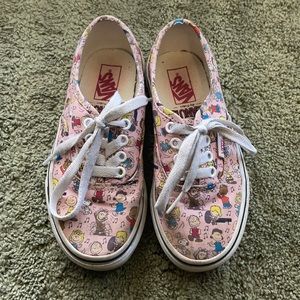 Little kids vans —snoopy / peanuts edition